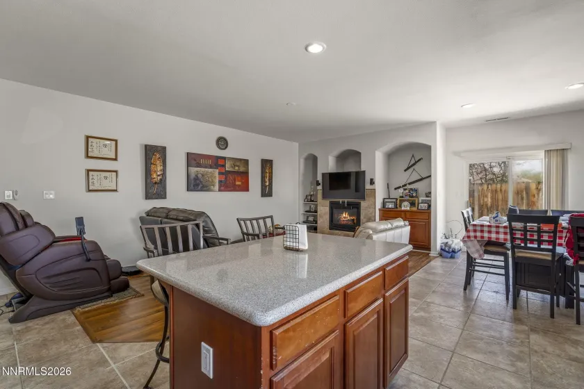 4827 Deedee, Sparks, Nevada 89436, 4 Bedrooms Bedrooms, ,2 BathroomsBathrooms,Residential,Residential,Deedee,260004295