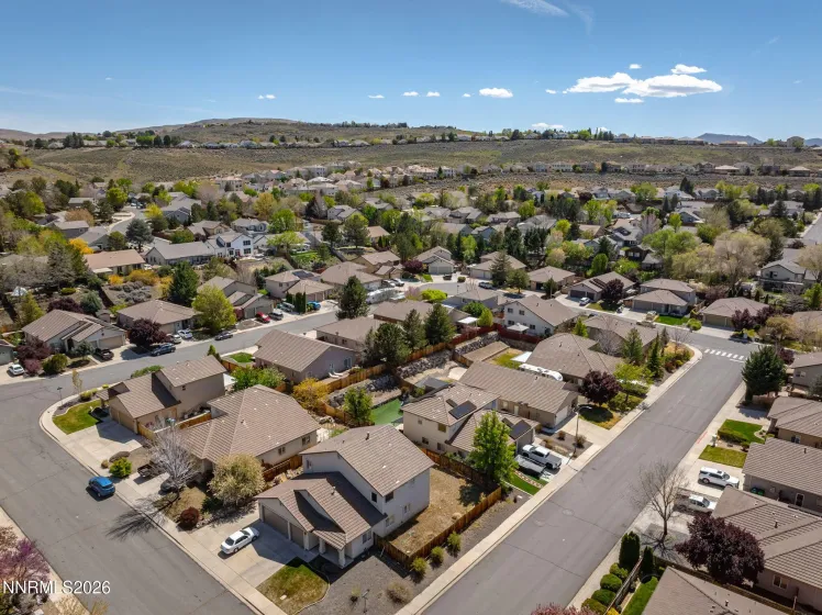 4827 Deedee, Sparks, Nevada 89436, 4 Bedrooms Bedrooms, ,2 BathroomsBathrooms,Residential,Residential,Deedee,260004295