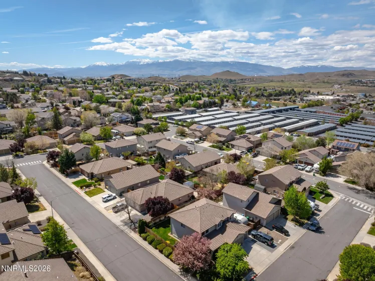 4827 Deedee, Sparks, Nevada 89436, 4 Bedrooms Bedrooms, ,2 BathroomsBathrooms,Residential,Residential,Deedee,260004295