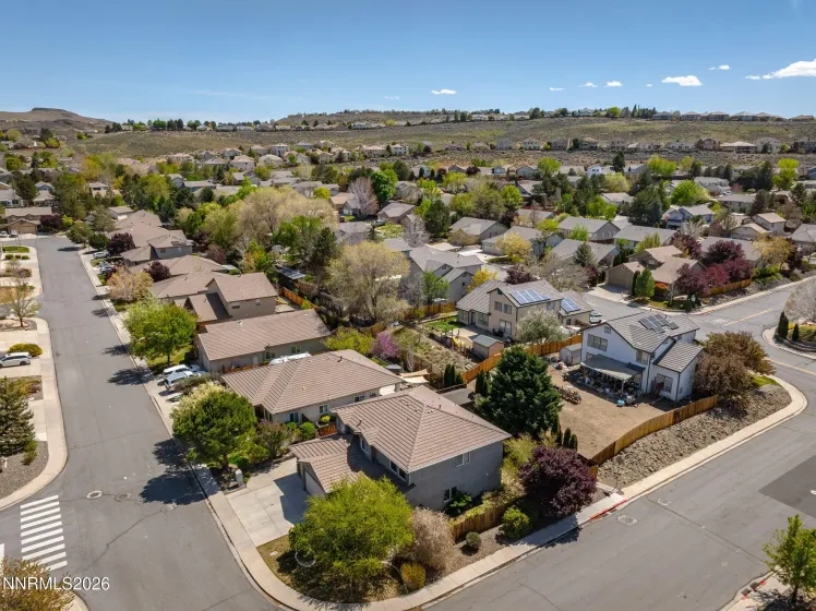 4827 Deedee, Sparks, Nevada 89436, 4 Bedrooms Bedrooms, ,2 BathroomsBathrooms,Residential,Residential,Deedee,260004295