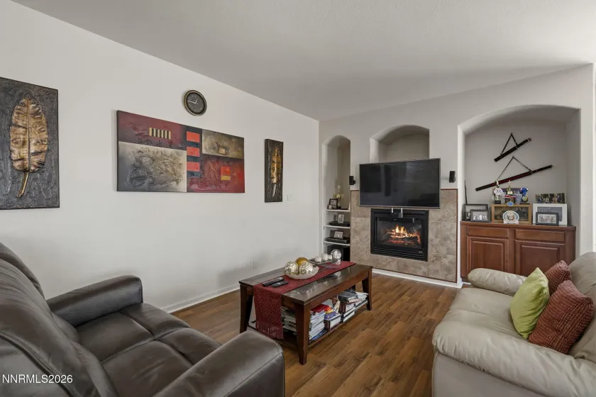 4827 Deedee, Sparks, Nevada 89436, 4 Bedrooms Bedrooms, ,2 BathroomsBathrooms,Residential,Residential,Deedee,260004295