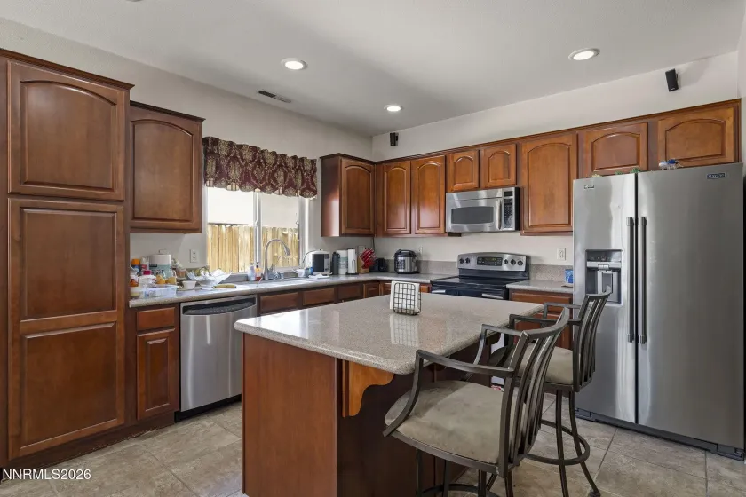 4827 Deedee, Sparks, Nevada 89436, 4 Bedrooms Bedrooms, ,2 BathroomsBathrooms,Residential,Residential,Deedee,260004295