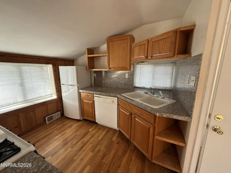 1610 Stewart, Carson City, Nevada 89706, 2 Bedrooms Bedrooms, ,2 BathroomsBathrooms,Residential Income,Residential,Stewart,260004301