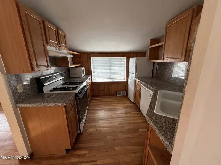 1610 Stewart, Carson City, Nevada 89706, 2 Bedrooms Bedrooms, ,2 BathroomsBathrooms,Residential Income,Residential,Stewart,260004301