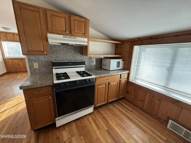 1610 Stewart, Carson City, Nevada 89706, 2 Bedrooms Bedrooms, ,2 BathroomsBathrooms,Residential Income,Residential,Stewart,260004301