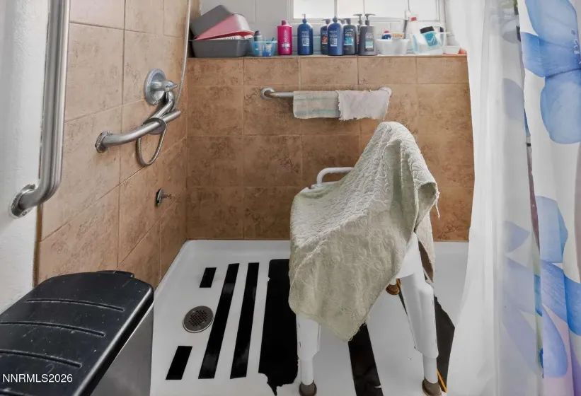 1175 Kelly, Reno, Nevada 89503, 4 Bedrooms Bedrooms, ,2 BathroomsBathrooms,Residential,Residential,Kelly,260004298