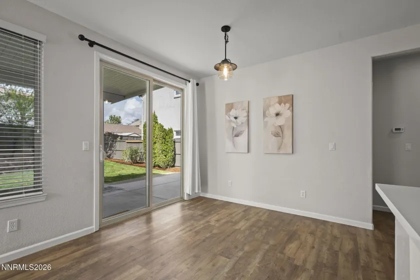 450 Roseben, Reno, Nevada 89521, 5 Bedrooms Bedrooms, ,3 BathroomsBathrooms,Residential,Residential,Roseben,260004302