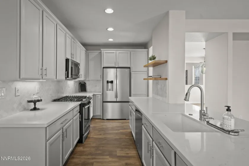 450 Roseben, Reno, Nevada 89521, 5 Bedrooms Bedrooms, ,3 BathroomsBathrooms,Residential,Residential,Roseben,260004302