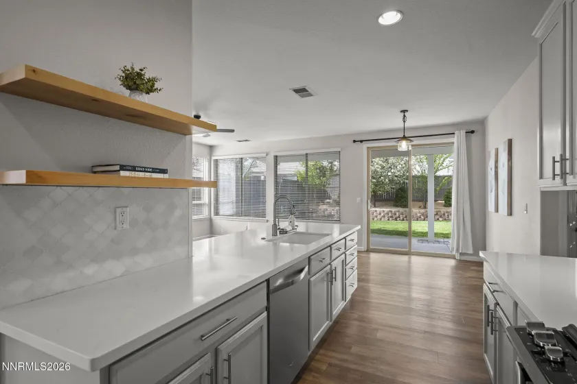 450 Roseben, Reno, Nevada 89521, 5 Bedrooms Bedrooms, ,3 BathroomsBathrooms,Residential,Residential,Roseben,260004302