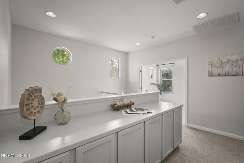 450 Roseben, Reno, Nevada 89521, 5 Bedrooms Bedrooms, ,3 BathroomsBathrooms,Residential,Residential,Roseben,260004302