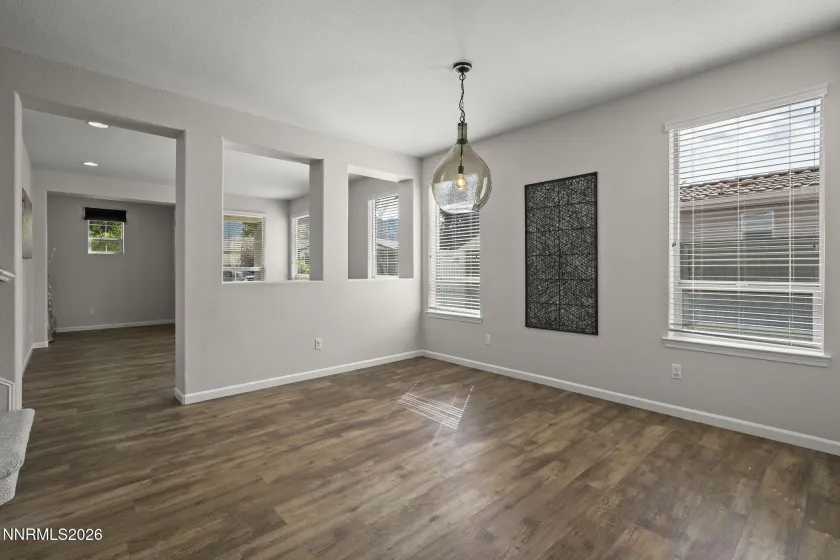 450 Roseben, Reno, Nevada 89521, 5 Bedrooms Bedrooms, ,3 BathroomsBathrooms,Residential,Residential,Roseben,260004302