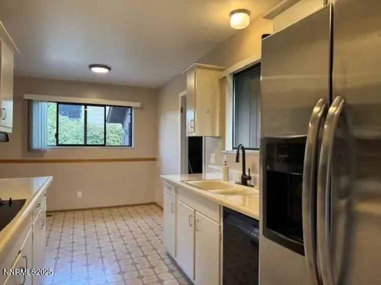 1970 Royal, Reno, Nevada 89503, 3 Bedrooms Bedrooms, ,2 BathroomsBathrooms,Residential,Residential,Royal,260004303