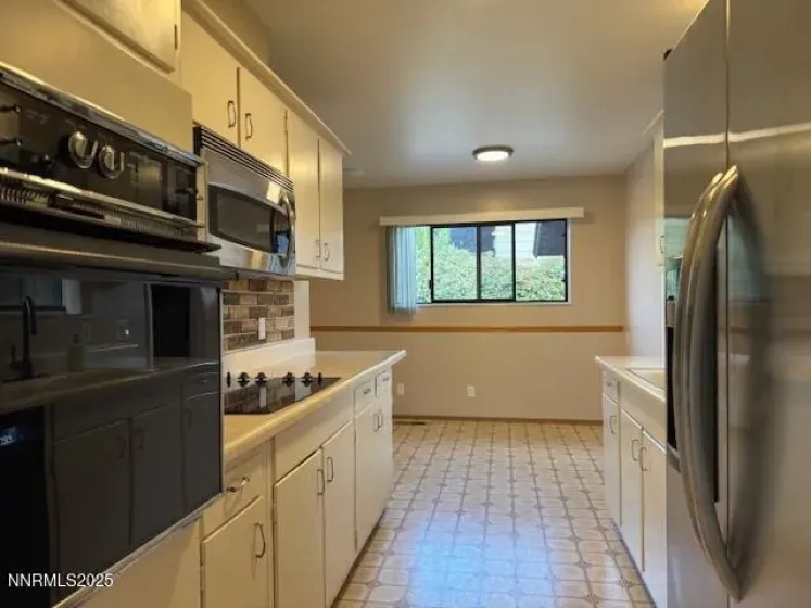 1970 Royal, Reno, Nevada 89503, 3 Bedrooms Bedrooms, ,2 BathroomsBathrooms,Residential,Residential,Royal,260004303