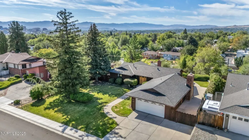 1970 Royal, Reno, Nevada 89503, 3 Bedrooms Bedrooms, ,2 BathroomsBathrooms,Residential,Residential,Royal,260004303