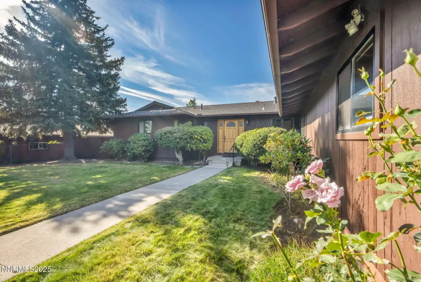 1970 Royal, Reno, Nevada 89503, 3 Bedrooms Bedrooms, ,2 BathroomsBathrooms,Residential,Residential,Royal,260004303