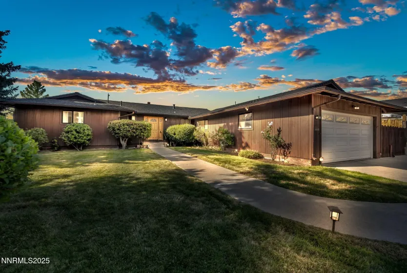 1970 Royal, Reno, Nevada 89503, 3 Bedrooms Bedrooms, ,2 BathroomsBathrooms,Residential,Residential,Royal,260004303