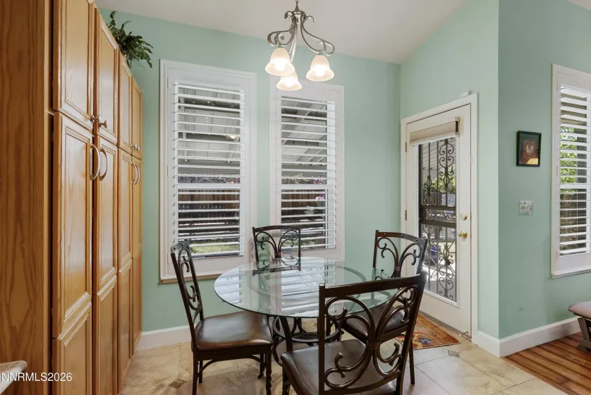 1511 Disc, Sparks, Nevada 89436, 4 Bedrooms Bedrooms, ,2 BathroomsBathrooms,Residential,Residential,Disc,260004307