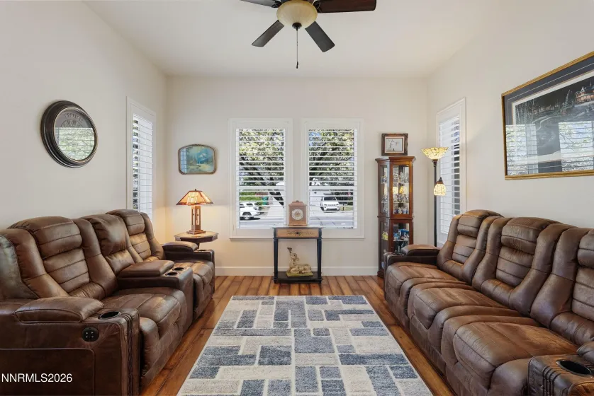 1511 Disc, Sparks, Nevada 89436, 4 Bedrooms Bedrooms, ,2 BathroomsBathrooms,Residential,Residential,Disc,260004307