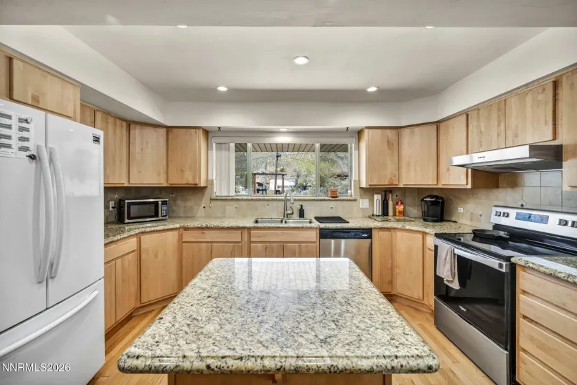 290 Sutro, Carson City, Nevada 89706, 3 Bedrooms Bedrooms, ,3 BathroomsBathrooms,Residential,Residential,Sutro,260004304