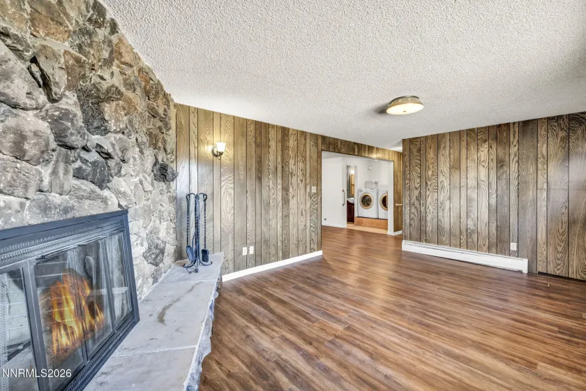 290 Sutro, Carson City, Nevada 89706, 3 Bedrooms Bedrooms, ,3 BathroomsBathrooms,Residential,Residential,Sutro,260004304