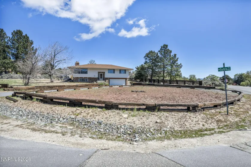 290 Sutro, Carson City, Nevada 89706, 3 Bedrooms Bedrooms, ,3 BathroomsBathrooms,Residential,Residential,Sutro,260004304