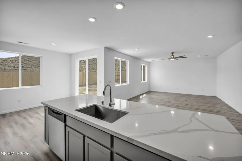 725 Kess, Reno, Nevada 89506, 3 Bedrooms Bedrooms, ,3 BathroomsBathrooms,Residential,Residential,Kess,260004318