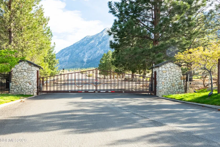 171 Summit Ridge, Gardnerville, Nevada 89460, 5 Bedrooms Bedrooms, ,4 BathroomsBathrooms,Residential,Residential,Summit Ridge,260004317