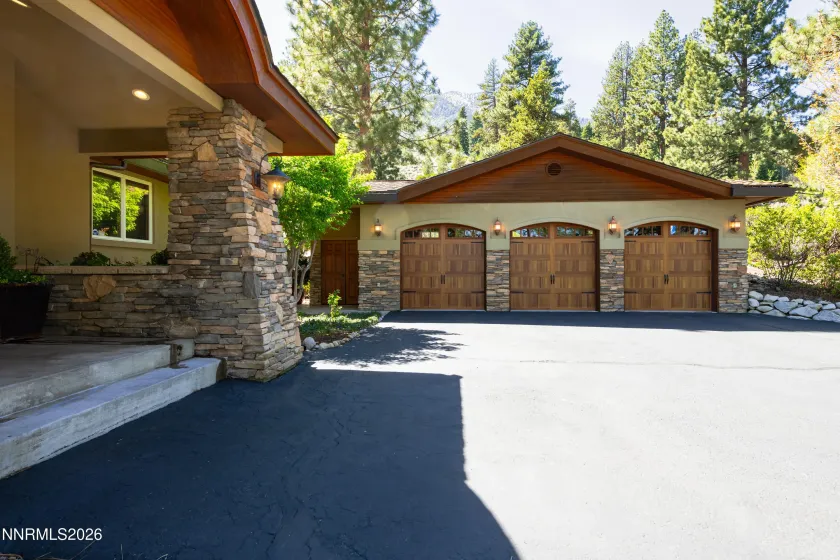 171 Summit Ridge, Gardnerville, Nevada 89460, 5 Bedrooms Bedrooms, ,4 BathroomsBathrooms,Residential,Residential,Summit Ridge,260004317