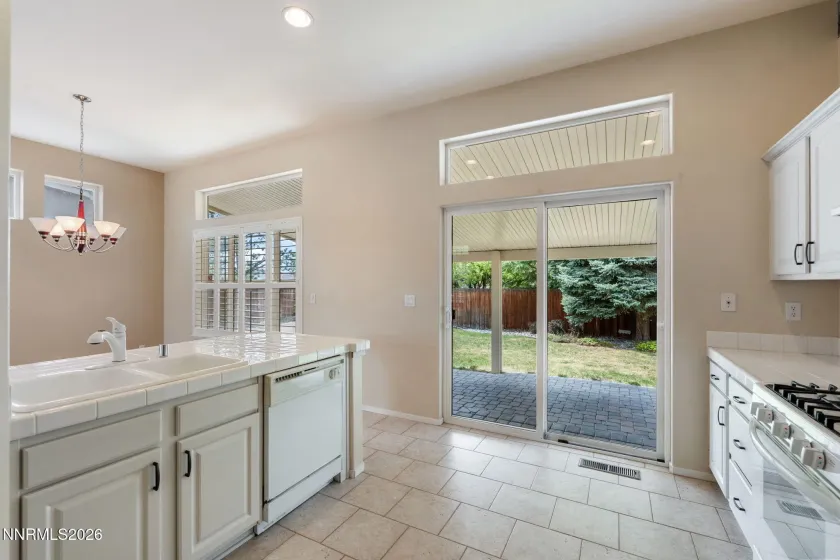 7829 Cangrejo, Sparks, Nevada 89436, 3 Bedrooms Bedrooms, ,2 BathroomsBathrooms,Residential,Residential,Cangrejo,260004320