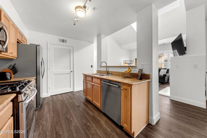 17000 Wedge, Reno, Nevada 89511, 1 Bedroom Bedrooms, ,1 BathroomBathrooms,Residential,Residential,Wedge,260004326