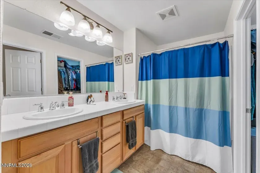 4021 Antinori, Sparks, Nevada 89436, 3 Bedrooms Bedrooms, ,3 BathroomsBathrooms,Residential,Residential,Antinori,260004328