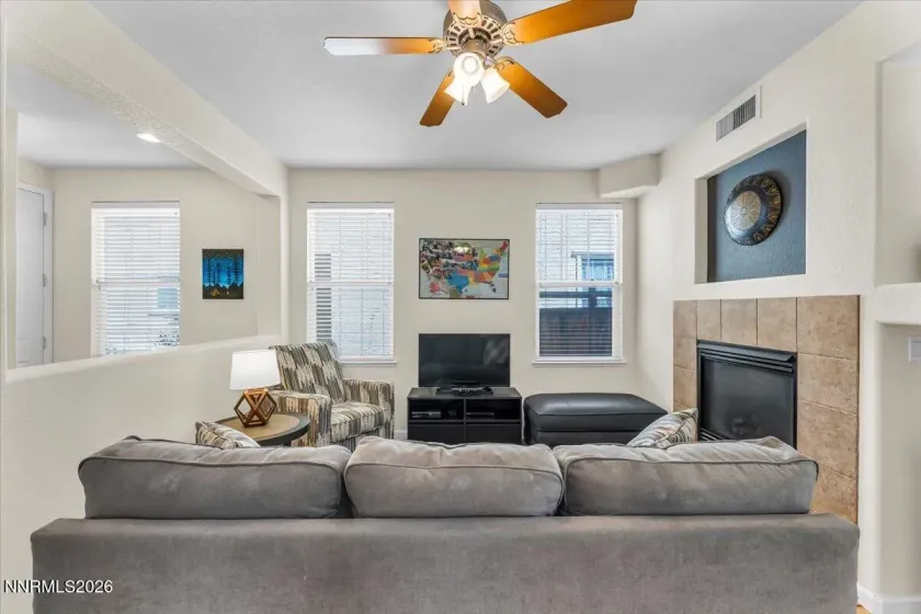 4021 Antinori, Sparks, Nevada 89436, 3 Bedrooms Bedrooms, ,3 BathroomsBathrooms,Residential,Residential,Antinori,260004328