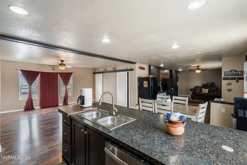 5495 Navajo, Stagecoach, Nevada 89429, 4 Bedrooms Bedrooms, ,2 BathroomsBathrooms,Residential,Residential,Navajo,260004330