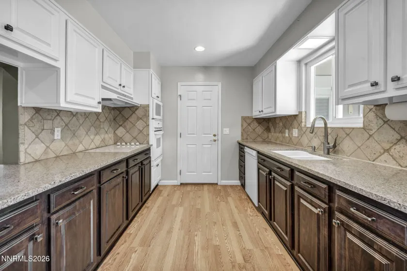 14190 Rim Rock, Reno, Nevada 89521, 3 Bedrooms Bedrooms, ,2 BathroomsBathrooms,Residential,Residential,Rim Rock,260004331