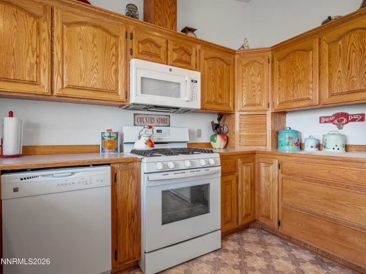 319 NV-208, Yerington, Nevada 89447, 3 Bedrooms Bedrooms, ,2 BathroomsBathrooms,Residential,Residential,NV-208,260004333