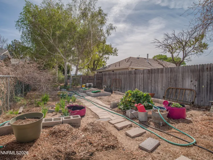 319 NV-208, Yerington, Nevada 89447, 3 Bedrooms Bedrooms, ,2 BathroomsBathrooms,Residential,Residential,NV-208,260004333