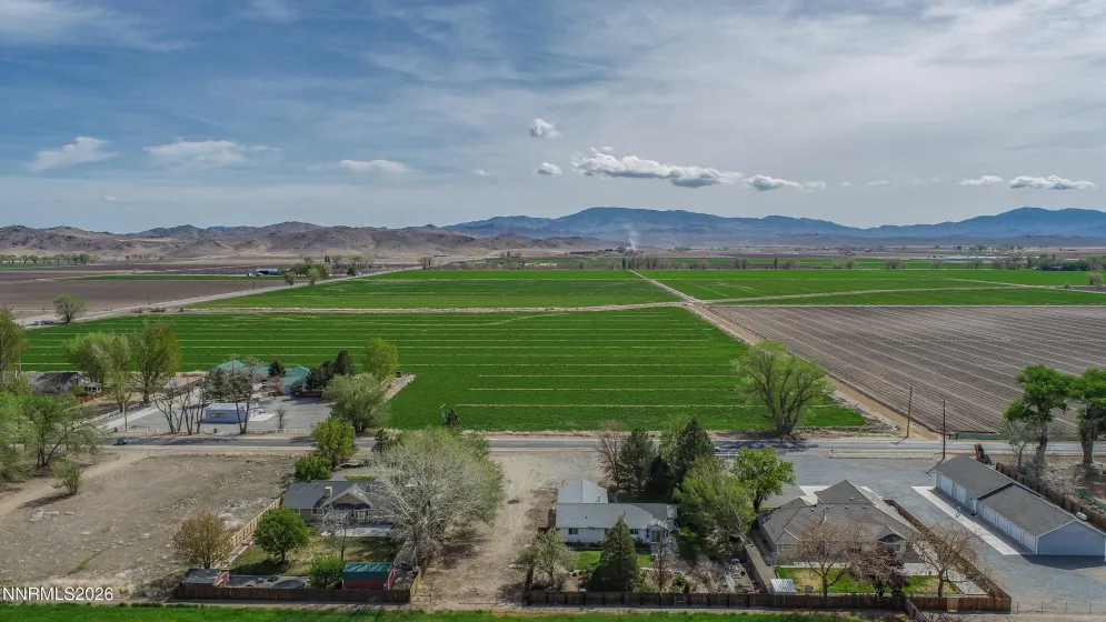 319 NV-208, Yerington, Nevada 89447, 3 Bedrooms Bedrooms, ,2 BathroomsBathrooms,Residential,Residential,NV-208,260004333