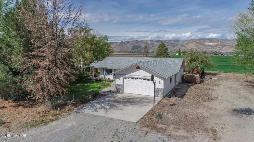 319 NV-208, Yerington, Nevada 89447, 3 Bedrooms Bedrooms, ,2 BathroomsBathrooms,Residential,Residential,NV-208,260004333