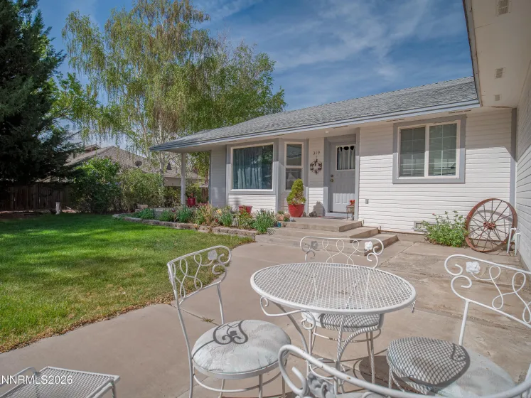 319 NV-208, Yerington, Nevada 89447, 3 Bedrooms Bedrooms, ,2 BathroomsBathrooms,Residential,Residential,NV-208,260004333