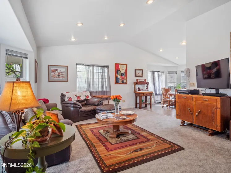 319 NV-208, Yerington, Nevada 89447, 3 Bedrooms Bedrooms, ,2 BathroomsBathrooms,Residential,Residential,NV-208,260004333