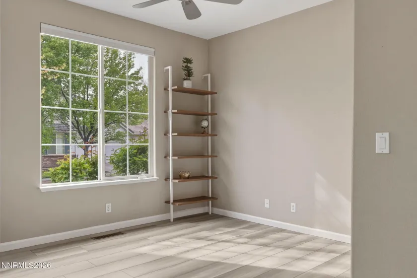 1120 Greenwich, Reno, Nevada 89519, 3 Bedrooms Bedrooms, ,3 BathroomsBathrooms,Residential,Residential,Greenwich,260004319