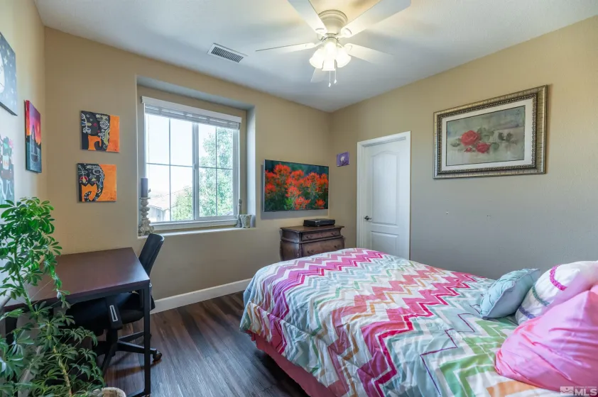 2084 Whitecliff, Reno, Nevada 89521, 5 Bedrooms Bedrooms, ,3 BathroomsBathrooms,Residential,Residential,Whitecliff,260004335