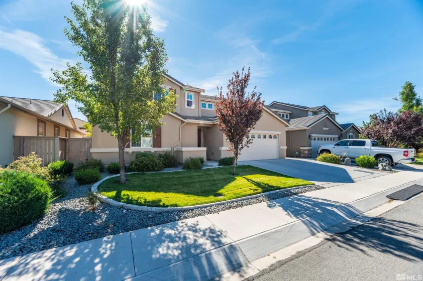 2084 Whitecliff, Reno, Nevada 89521, 5 Bedrooms Bedrooms, ,3 BathroomsBathrooms,Residential,Residential,Whitecliff,260004335