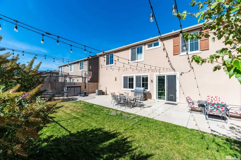 2084 Whitecliff, Reno, Nevada 89521, 5 Bedrooms Bedrooms, ,3 BathroomsBathrooms,Residential,Residential,Whitecliff,260004335