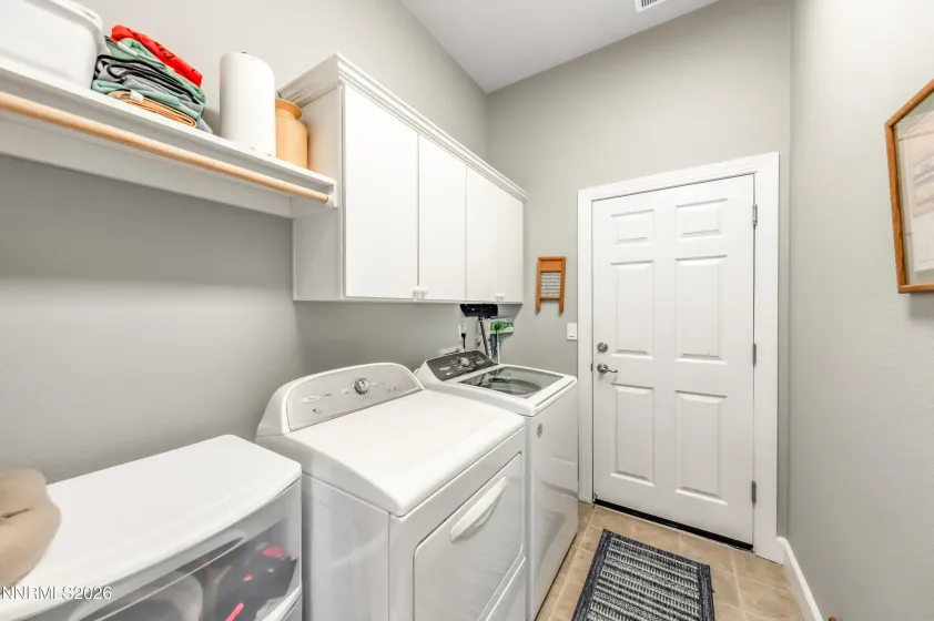 5865 Slate, Reno, Nevada 89523, 4 Bedrooms Bedrooms, ,3 BathroomsBathrooms,Residential,Residential,Slate,260004336