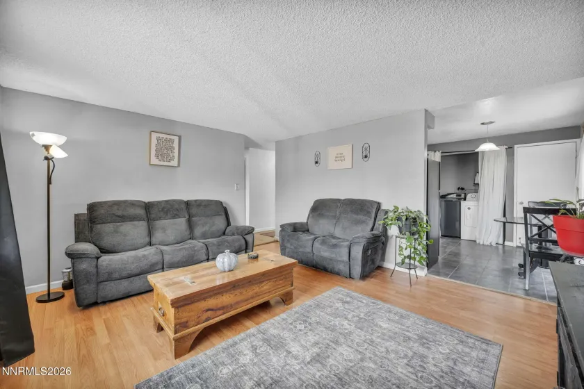 3811 Deodar, Silver Springs, Nevada 89429, 3 Bedrooms Bedrooms, ,2 BathroomsBathrooms,Residential,Residential,Deodar,260004342