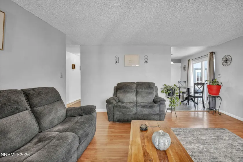 3811 Deodar, Silver Springs, Nevada 89429, 3 Bedrooms Bedrooms, ,2 BathroomsBathrooms,Residential,Residential,Deodar,260004342