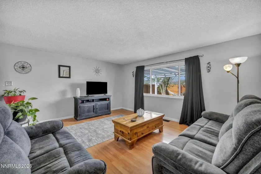 3811 Deodar, Silver Springs, Nevada 89429, 3 Bedrooms Bedrooms, ,2 BathroomsBathrooms,Residential,Residential,Deodar,260004342