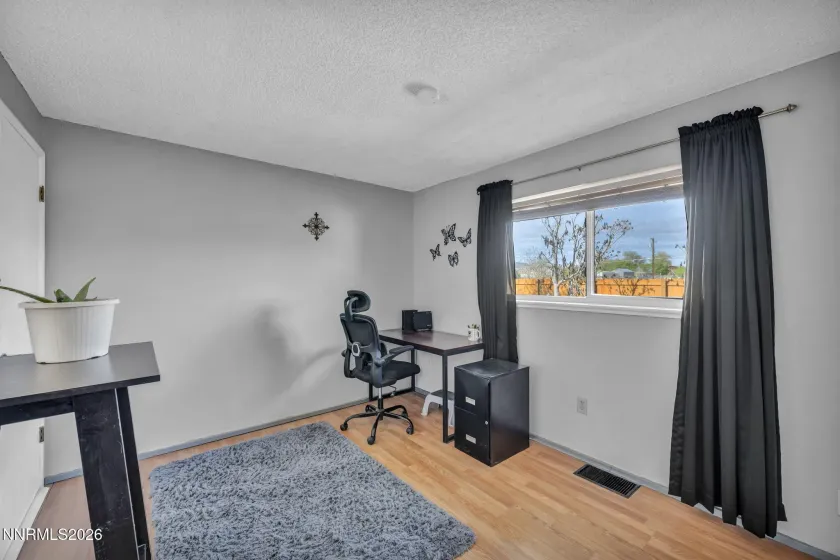 3811 Deodar, Silver Springs, Nevada 89429, 3 Bedrooms Bedrooms, ,2 BathroomsBathrooms,Residential,Residential,Deodar,260004342