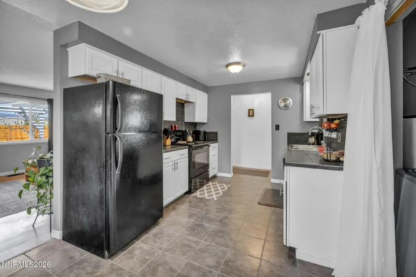 3811 Deodar, Silver Springs, Nevada 89429, 3 Bedrooms Bedrooms, ,2 BathroomsBathrooms,Residential,Residential,Deodar,260004342